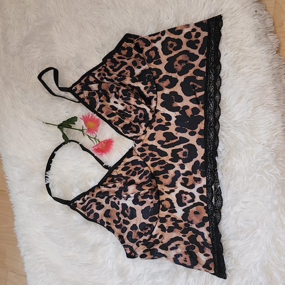 Leopard  Contrast Lace Lingerie Set - Picture 12 of 13